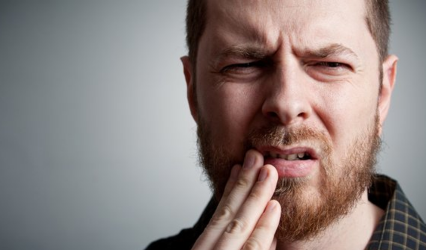Cara Mengatasi Sakit Gigi Berlubang Secara Alami