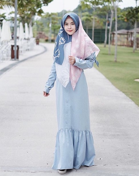 Baju Gamis Muslimah Untuk Remaja Syar’i Rok Rempel Aksen Kancing Soft Blue