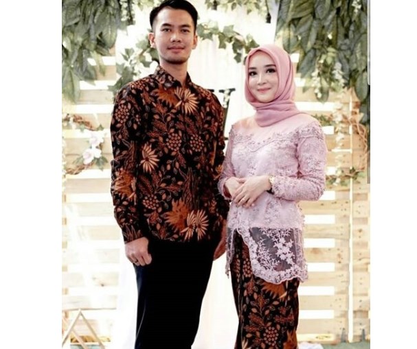 Baju Kebaya Couple Panjang Leher V Soft Pink