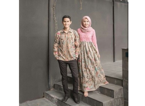 Baju Kebaya Couple Terbaru Model Dress Soft Pink