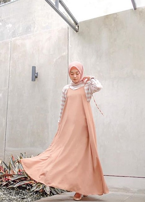 Contoh Model Baju Gamis Modern Anak Muda Masa Kini Slip Dress Mocca