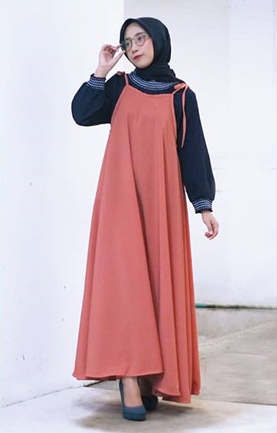 Contoh Model Baju Gamis Modern Anak Muda Masa Kini Slip Dress Peach Tua