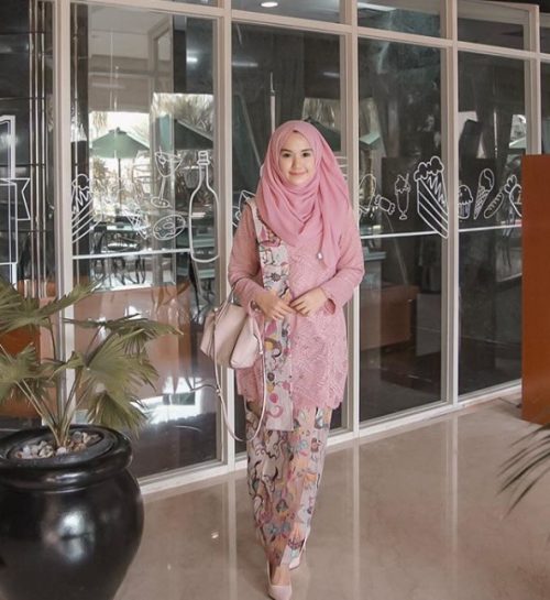 Gamis Batik Kombinasi Brokat Terbaru Dusty Pink
