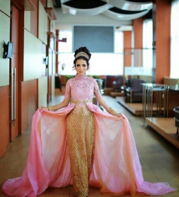 Gamis Batik Kombinasi Brokat untuk Pesta Pernikahan Baby Coklat