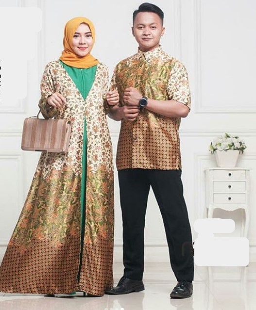 Gamis Batik Kombinasi Kain Polos Satin Kekinian Blazer Panjang Hijau Cream