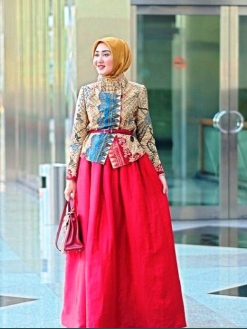 Gamis Batik Kombinasi Kain Polos Wanita Warna Merah