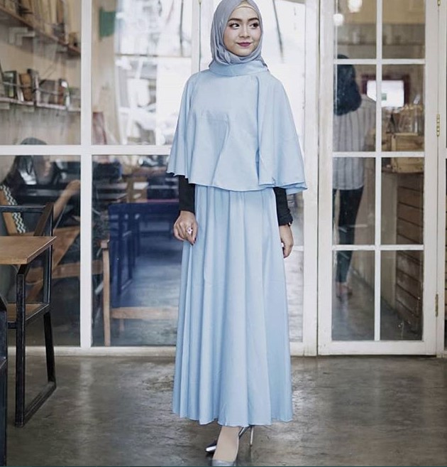Koleksi Baju Gamis Modern Anak Muda Terkini Cape Dress Baby Blue