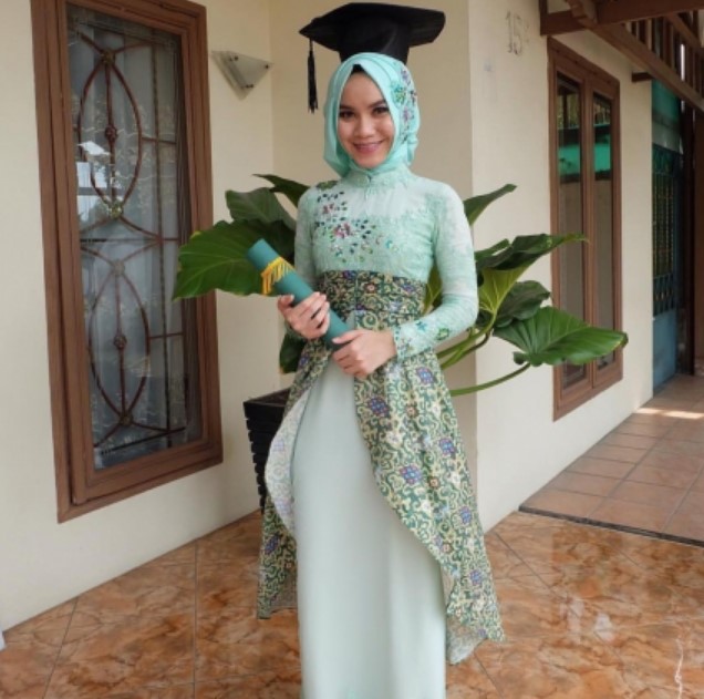 Long Dress Batik Kombinasi Brokat Modern Tosca