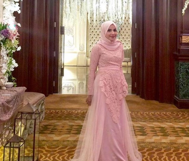 Model Baju Dress Kebaya Brokat Muslim Baby Pink