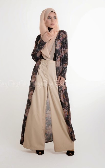 Model Baju Gamis Batik Kombinasi Blazer Panjang Hitam Cream
