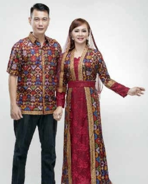 Model Baju Gamis Batik Kombinasi Blazer Panjang Merah Bata