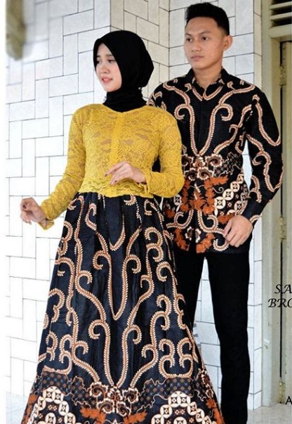 Model Baju Gamis Batik Kombinasi Kain Polos Kuning Hitam