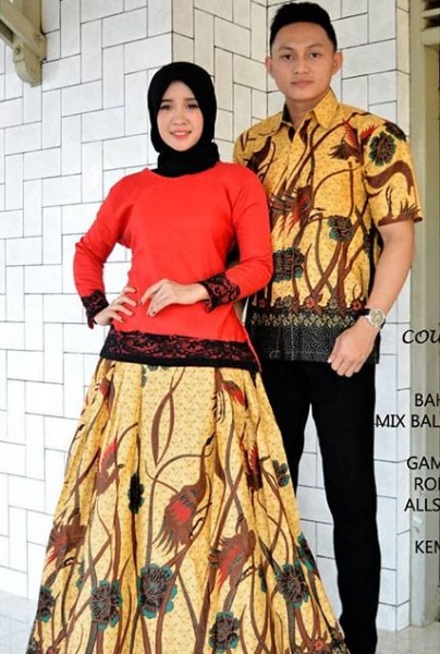 Model Baju Gamis Batik Kombinasi Kain Polos Merah Bata