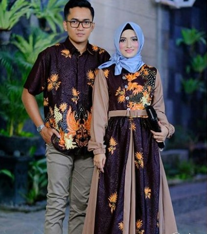 Model Baju Gamis Batik Kombinasi Kain Polos Satin Simple Aksen Pita Coklat Cream