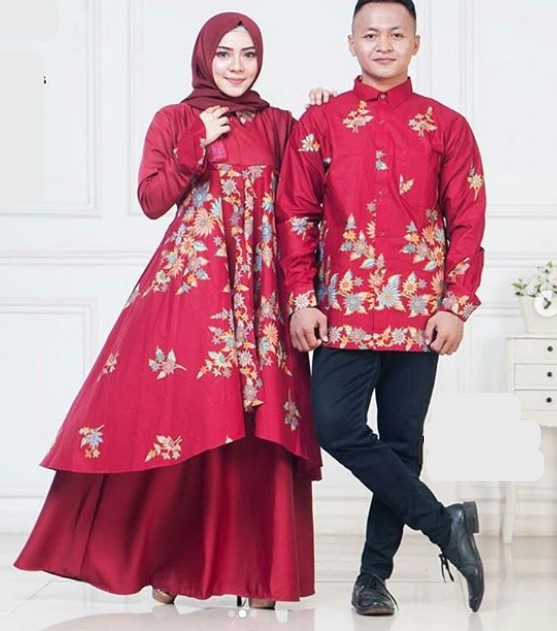 Model Baju Gamis Batik Kombinasi Satin Terbaru Peplum Panjang Merah Maroon