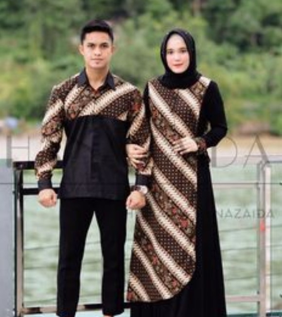 Model Baju Gamis Batik Kombinasi Satin Warna Hitam