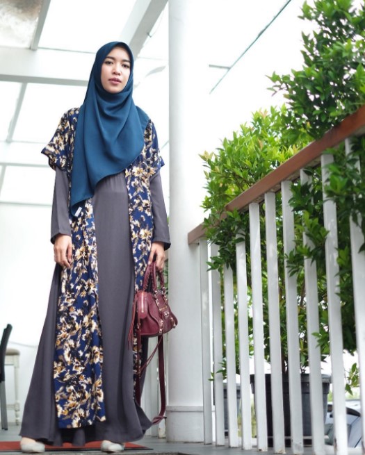 Model Baju Gamis Batik Kombinasi Sifon Abu Tua Birel