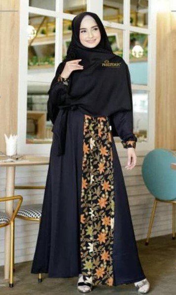 Model Baju Gamis Batik Kombinasi Sifon Hitam