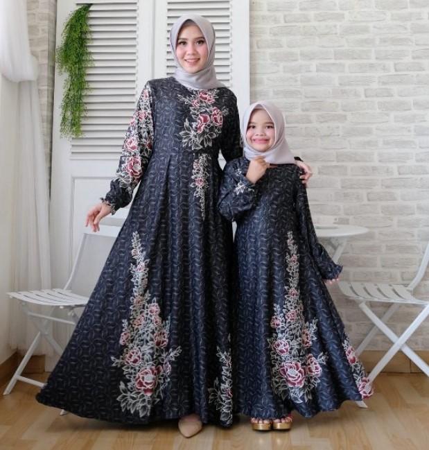 Model Baju Gamis Couple Ibu dan Anak Terbaru Motif Modern Hitam Abu Muda