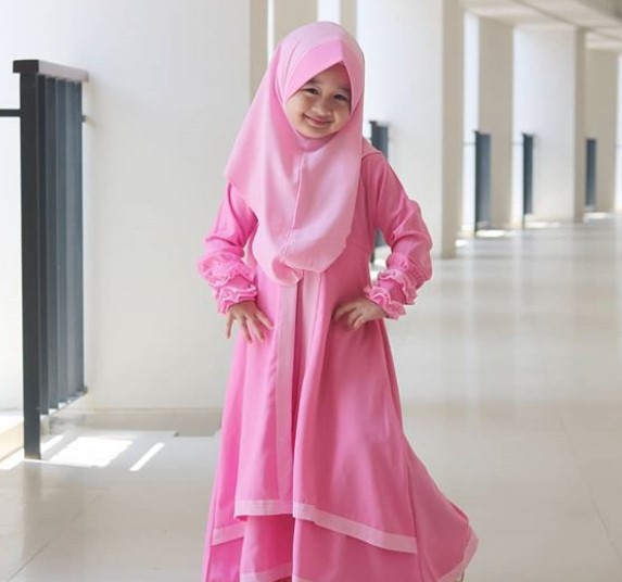 Model Gamis Anak Katun Jepang Modern Simple Aksen Lengan Lipit Soft Pink