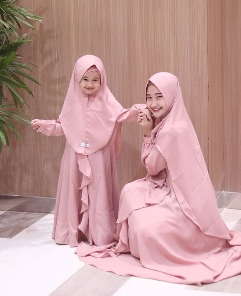 Model Gamis Anak Katun Jepang Modern Syar'i Soft Dusty Pink
