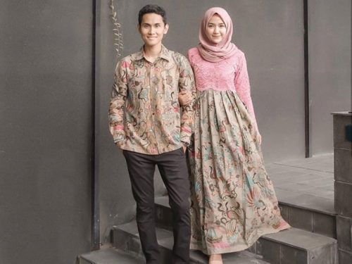 Model Gamis Batik Kombinasi Brokat Couple