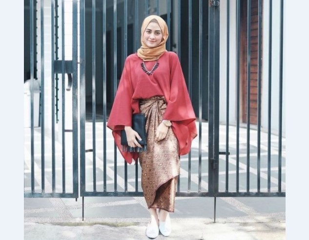 Model Baju Kebaya Muslim Blouse Merah Coklat