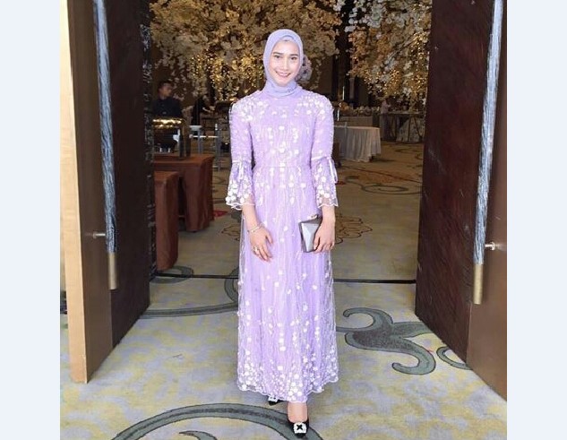 Model Kebaya Muslim Dress Lengan Terompet