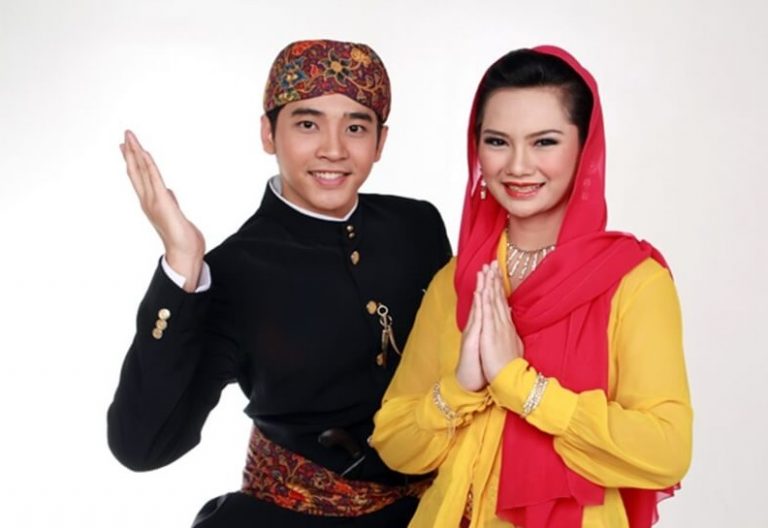 Pakaian Adat Betawi Asli Budaya Indonesia Lengkap Dengan Gambarnya