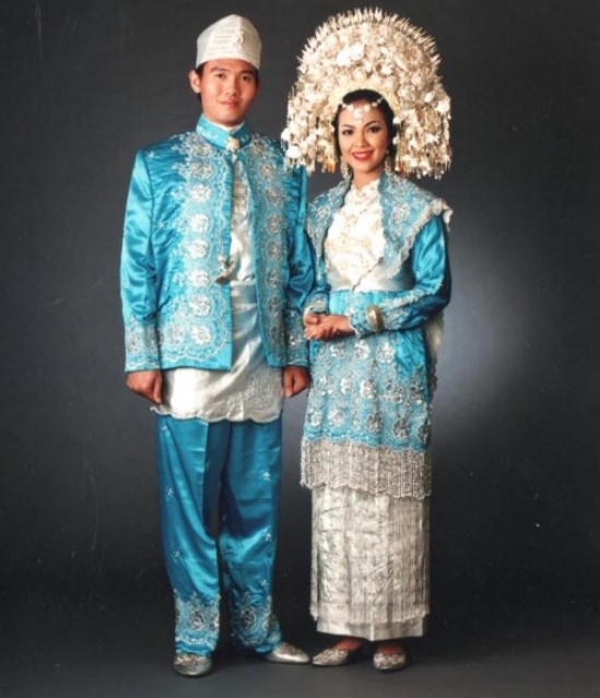 Baju Adat Padang Cowok Tradisional