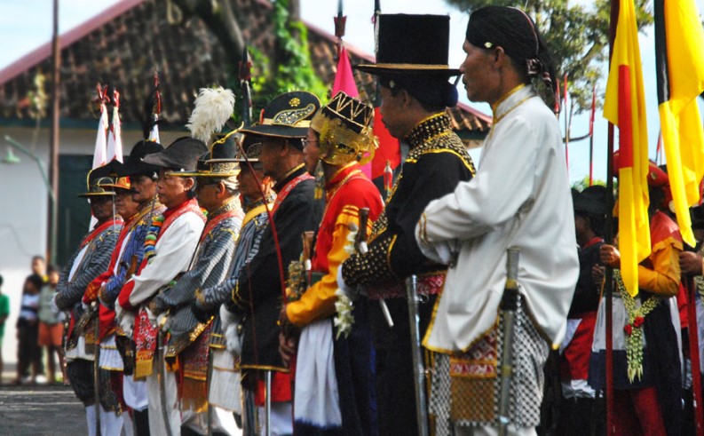 Busana Ageng, Pakaian Adat Yogyakarta Untuk Para Petinggi Keraton