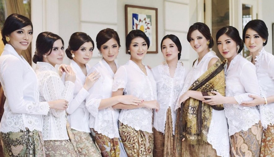 Busana Kebaya, Pakaian Adat Yogyakarta Untuk Wanita